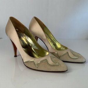 ‼️Bundle 3+items/50% off‼️ Garolini Cora Beige Satin & Suede Shoes Size 8M